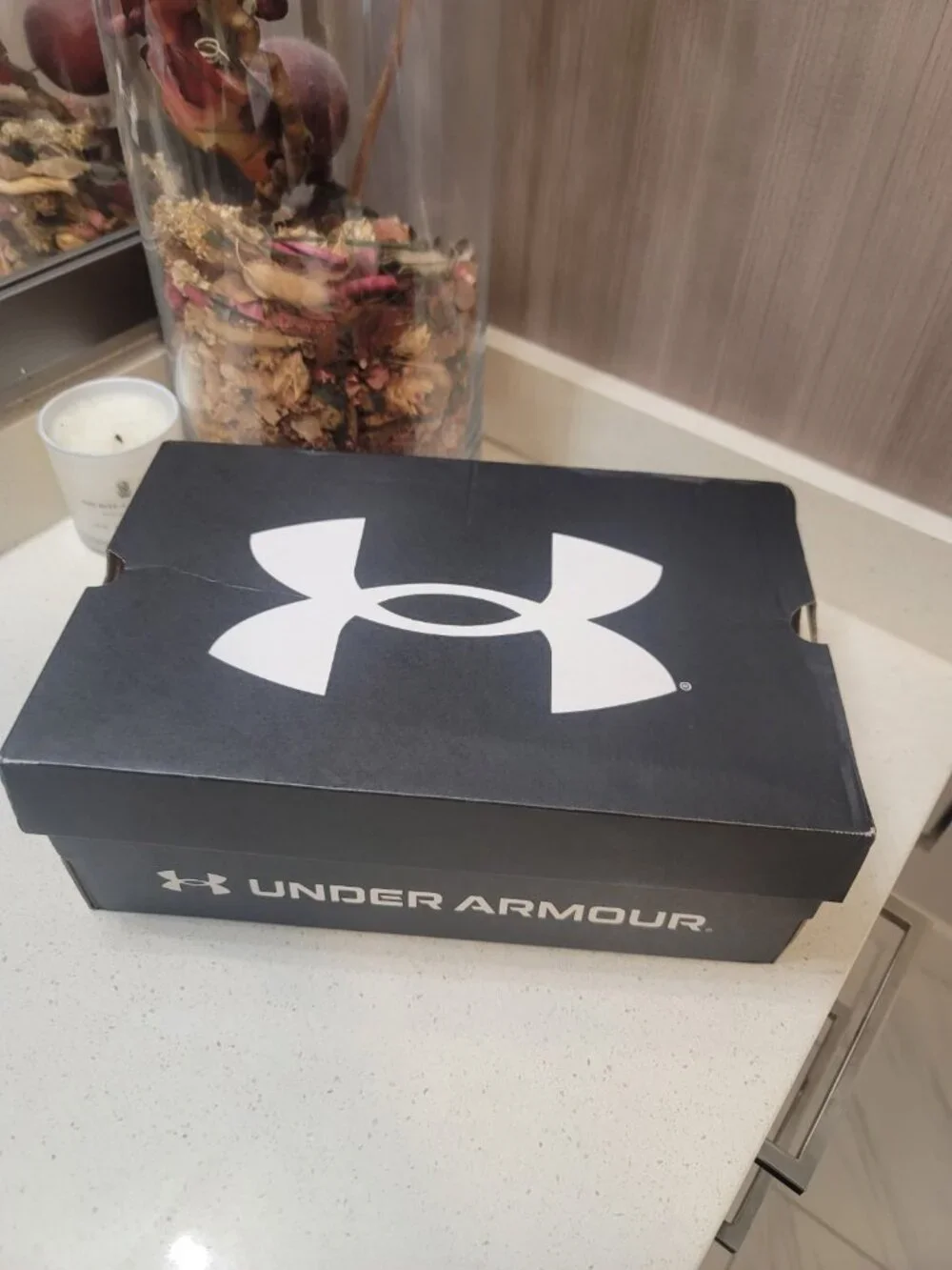 Under Armour UA Charged Surge 4 Men's Running Shoes White/Gray Size 9.5 New NIB